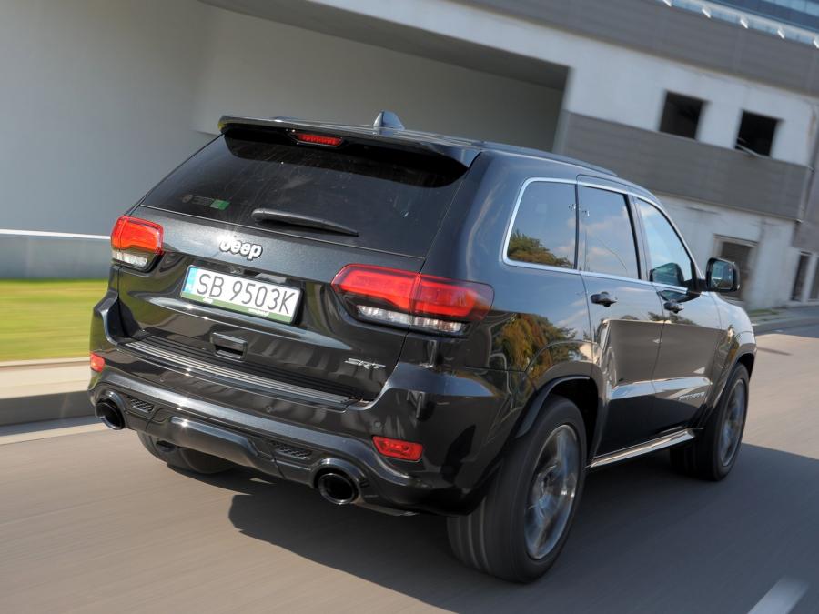  Jeep Grand Cherokee SRT 2013 года  (EU) (фото 12 из 14)